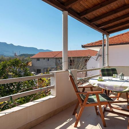 Apartments By The Sea Jelsa, Hvar - 11319 Jelsa  Kültér fotó