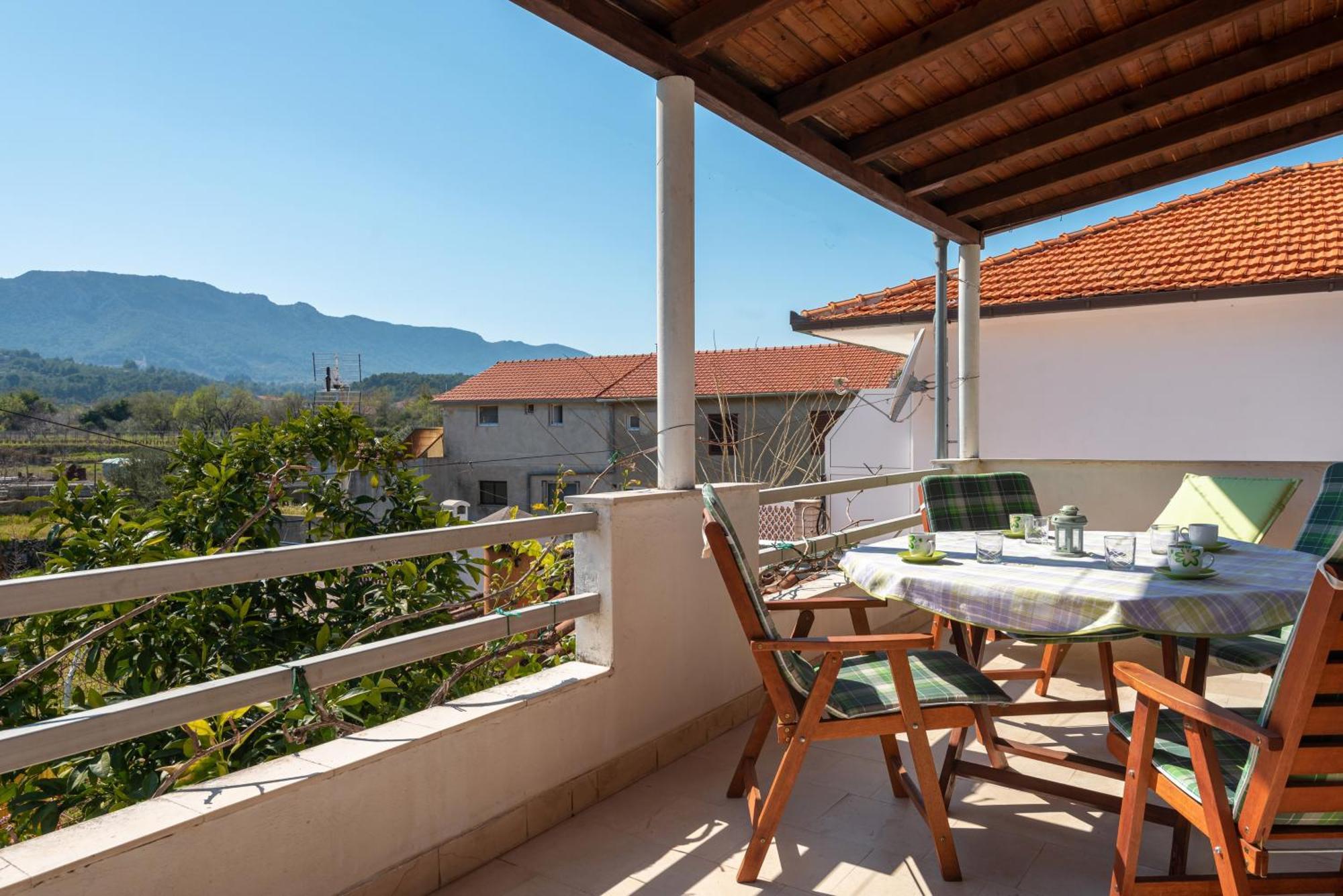 Apartments By The Sea Jelsa, Hvar - 11319 Jelsa  Kültér fotó